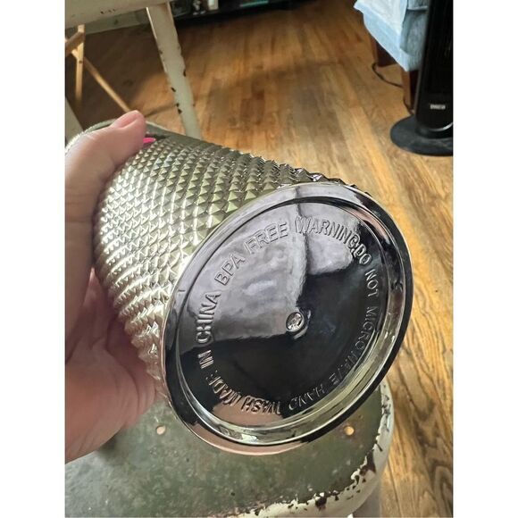 Silver Studded 24 oz Tumbler with Reusable Straws - Picture 4 of 7